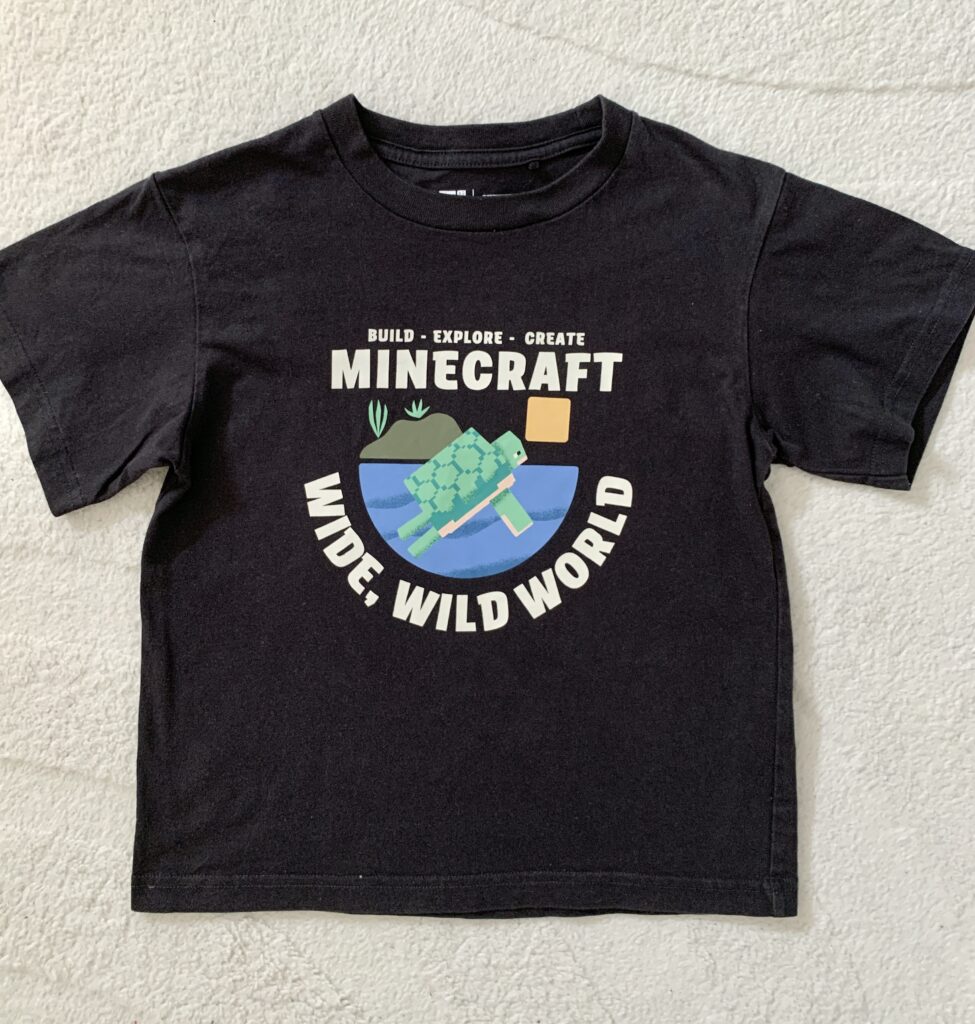 T-shirt Minecraft Uniqlo